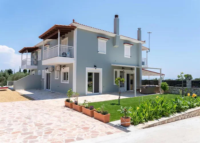 Apartment Dendra At Skala