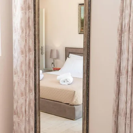 Apartment Dendra At Skala